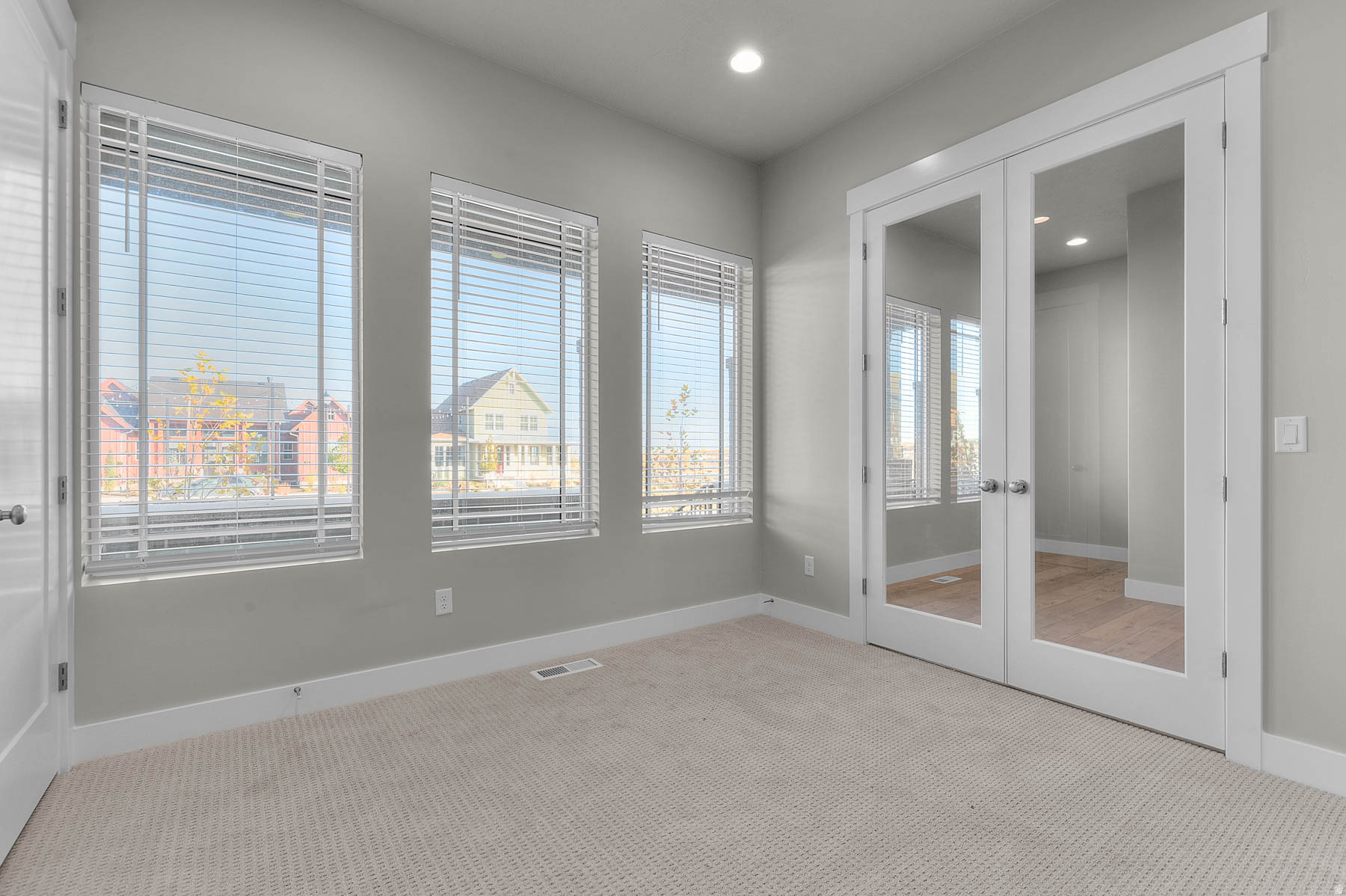 TERRAINE 124 - Residential