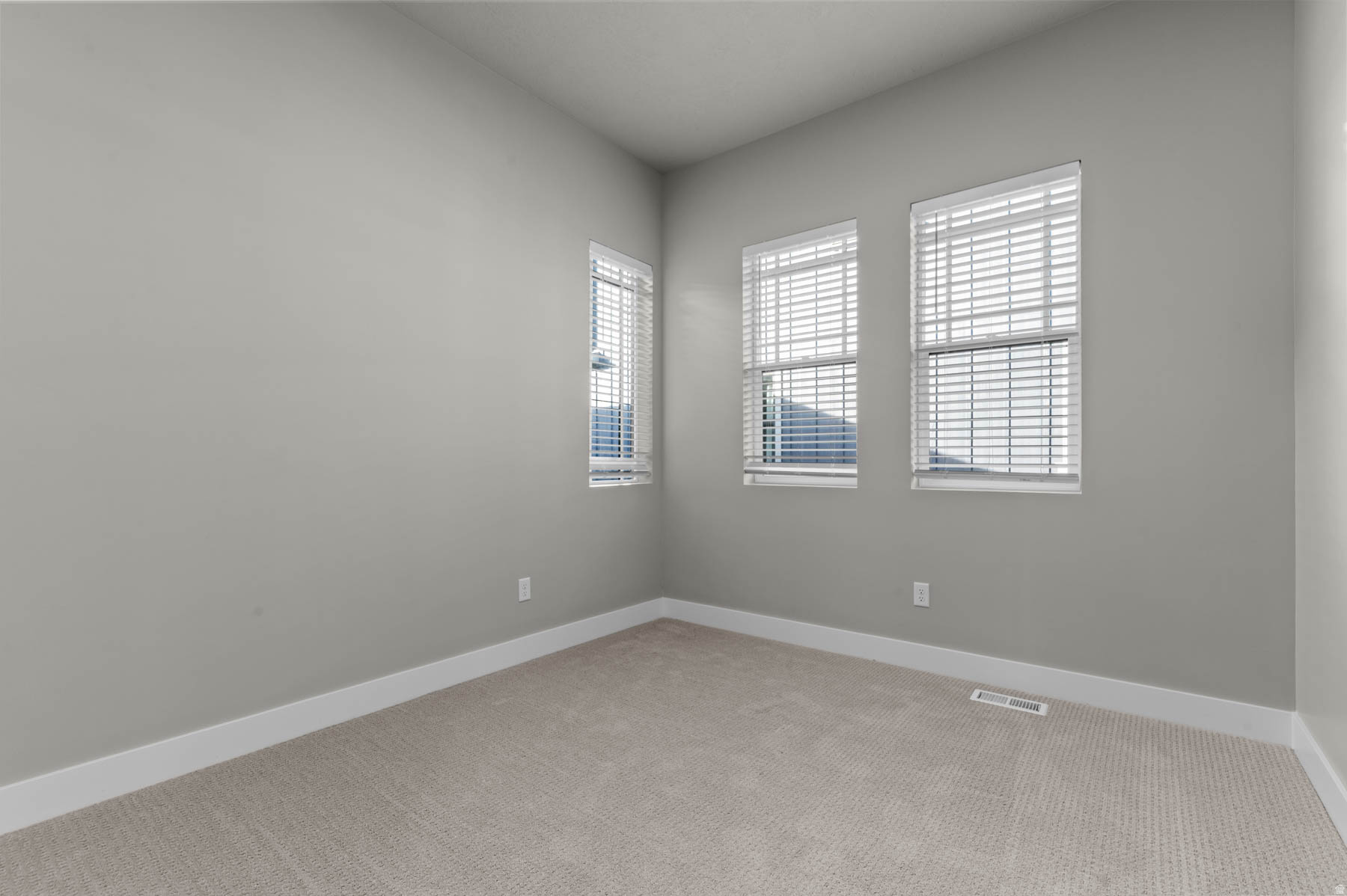 TERRAINE 124 - Residential