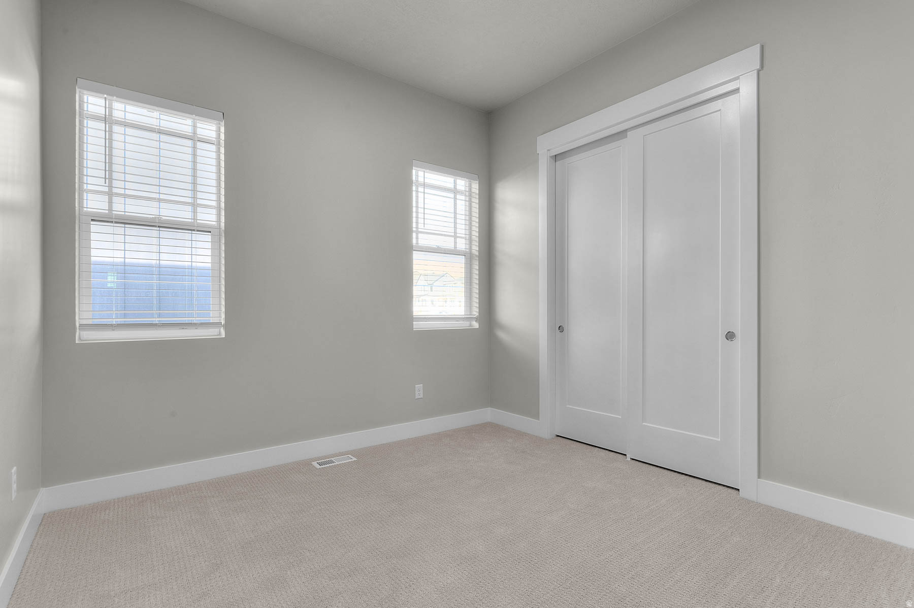 TERRAINE 124 - Residential