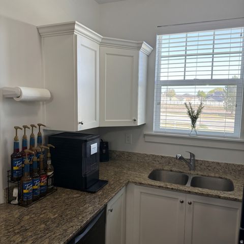 Tiny photo for 1772 E SKYLINE DR N #L3, Eagle Mountain, UT 84005 (MLS # 2151416)