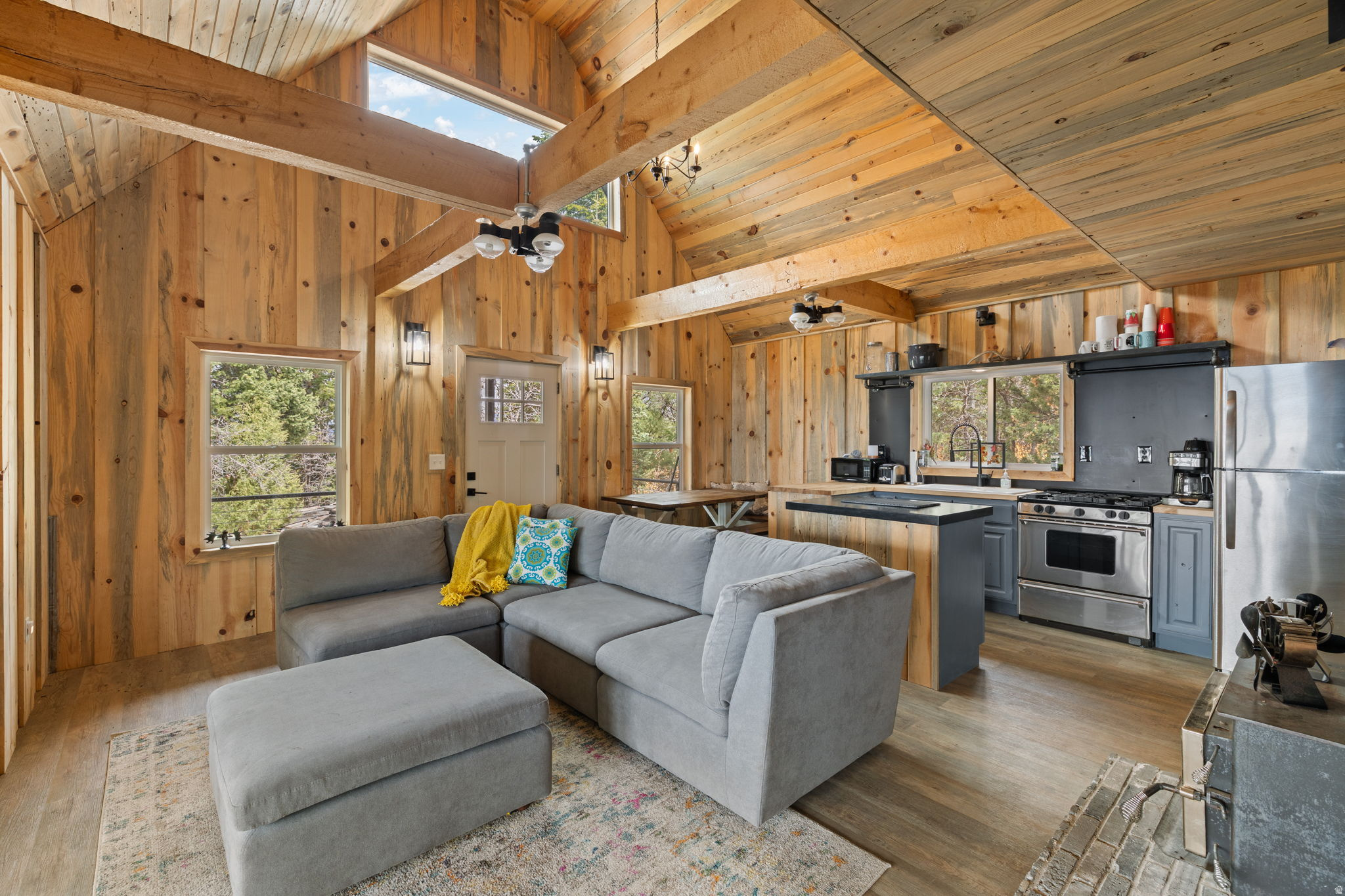 SPRING CITY RANCHEROS - Land