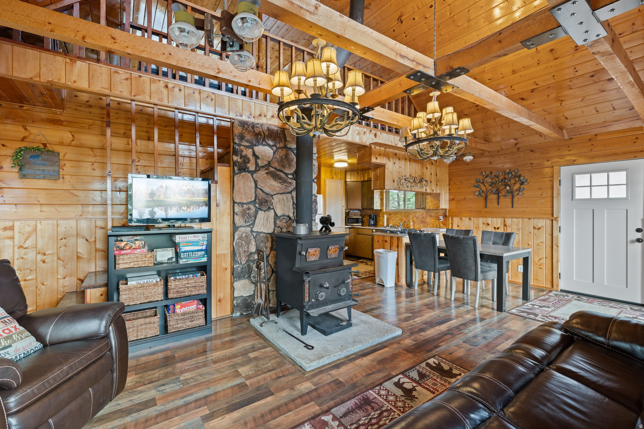 SPRING CITY RANCHEROS - Land