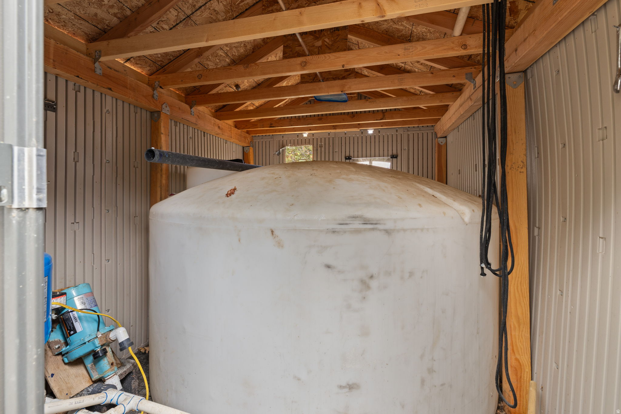 SPRING CITY RANCHEROS - Land