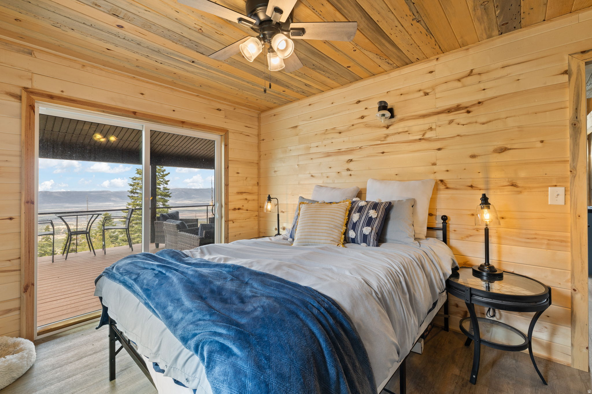 SPRING CITY RANCHEROS - Land