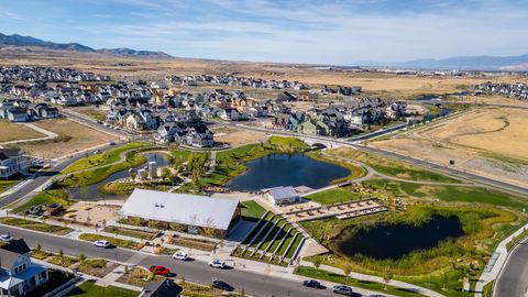 Tiny photo for 6889 W LAKE AVE, South Jordan, UT 84009 (MLS # 2129730)