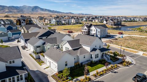 Tiny photo for 6889 W LAKE AVE, South Jordan, UT 84009 (MLS # 2129730)