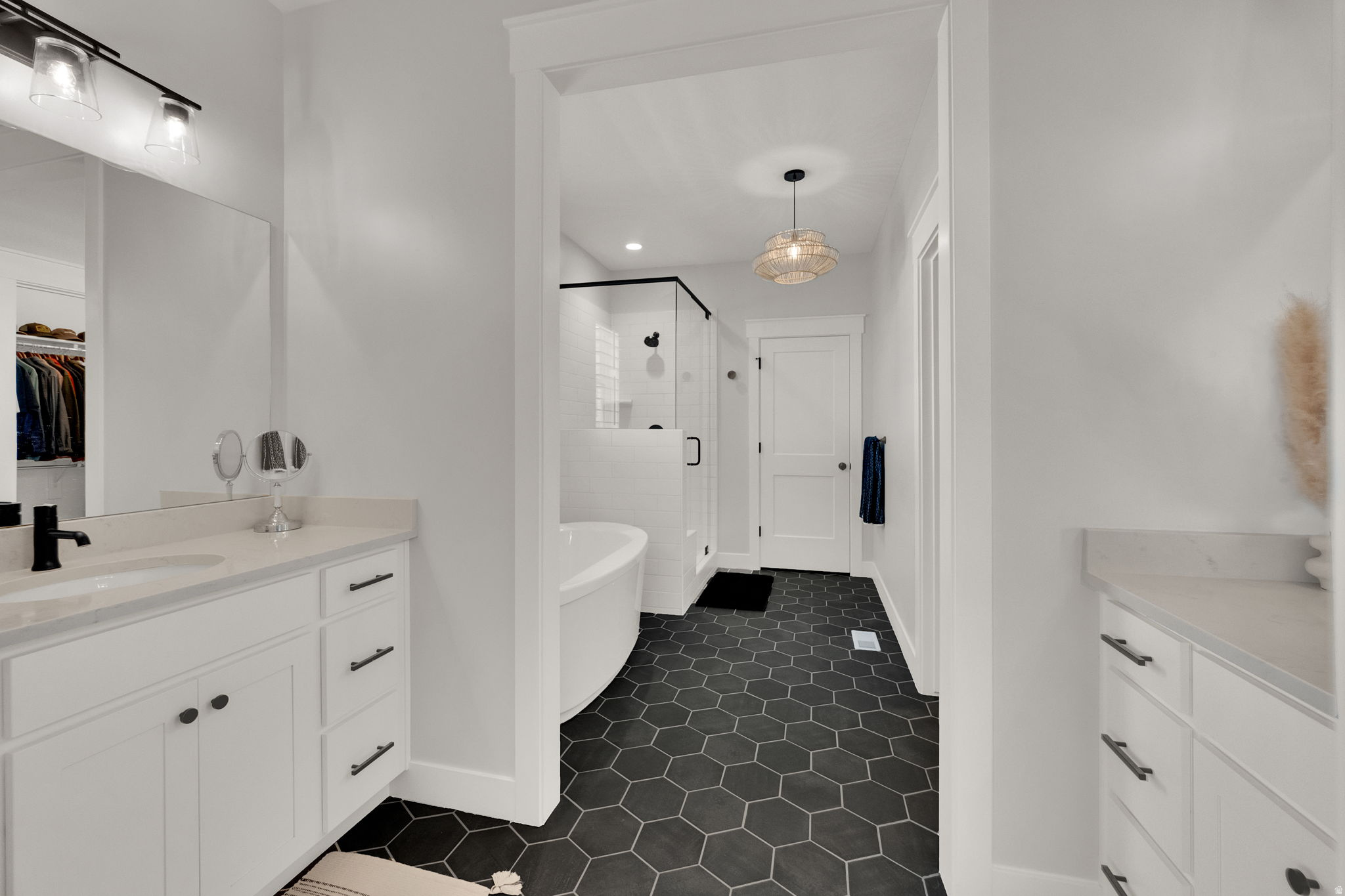 DAYBREAK - Residential