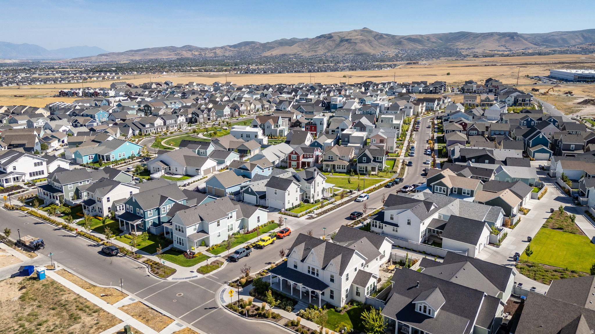 DAYBREAK - Residential