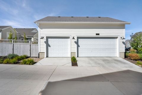 Tiny photo for 6889 W LAKE AVE, South Jordan, UT 84009 (MLS # 2129730)