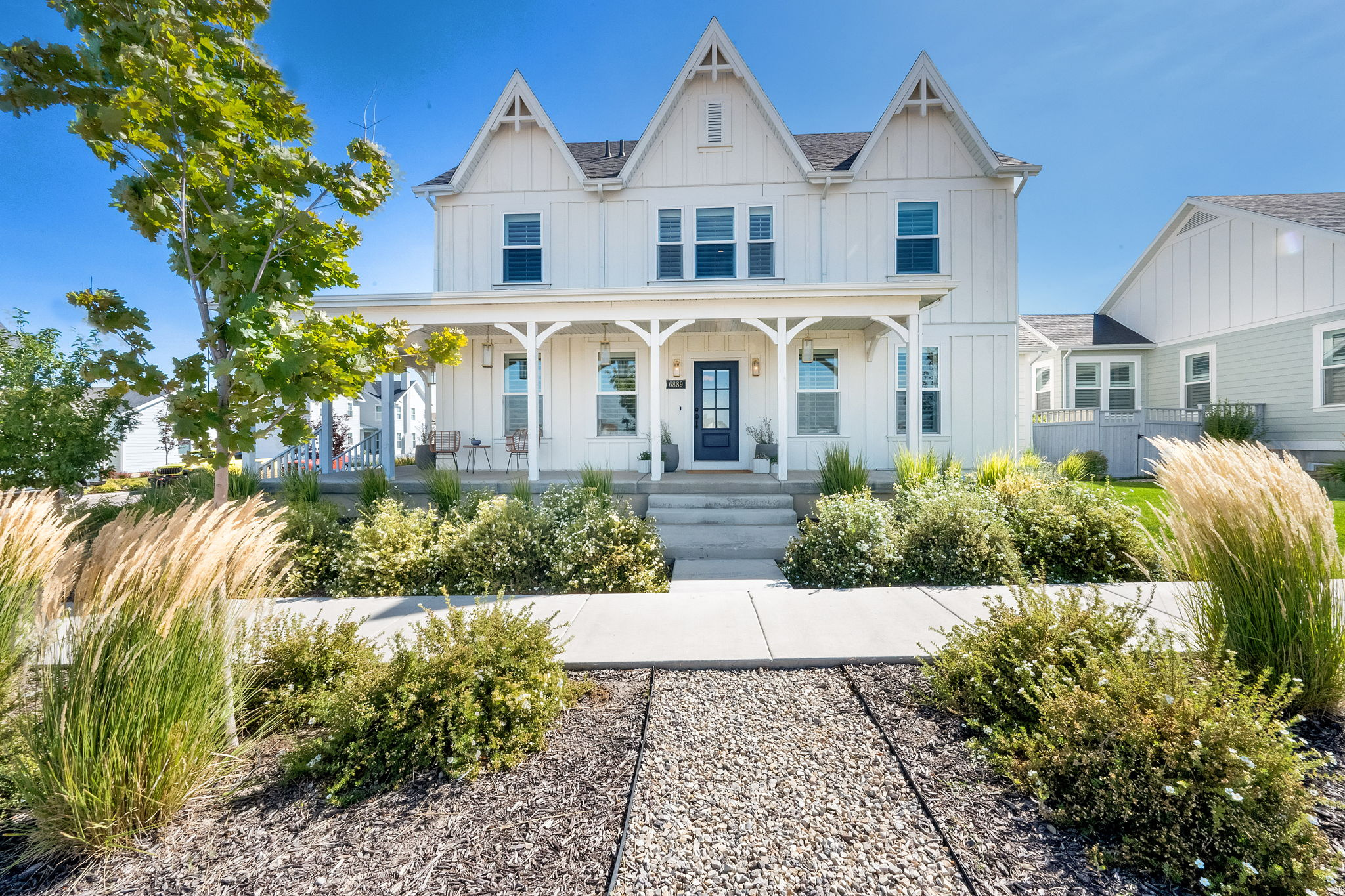 DAYBREAK - Residential