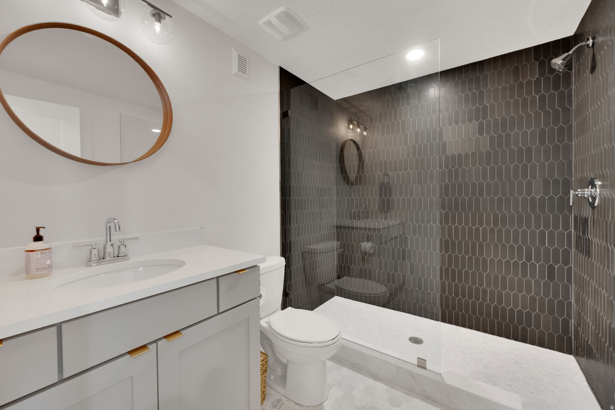 DAYBREAK - Residential