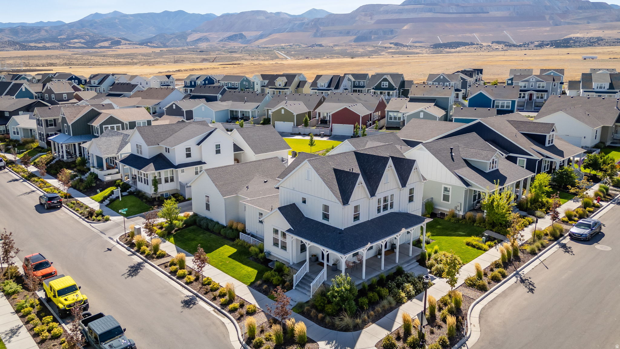 DAYBREAK - Residential