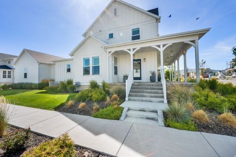 Tiny photo for 6889 W LAKE AVE, South Jordan, UT 84009 (MLS # 2129730)
