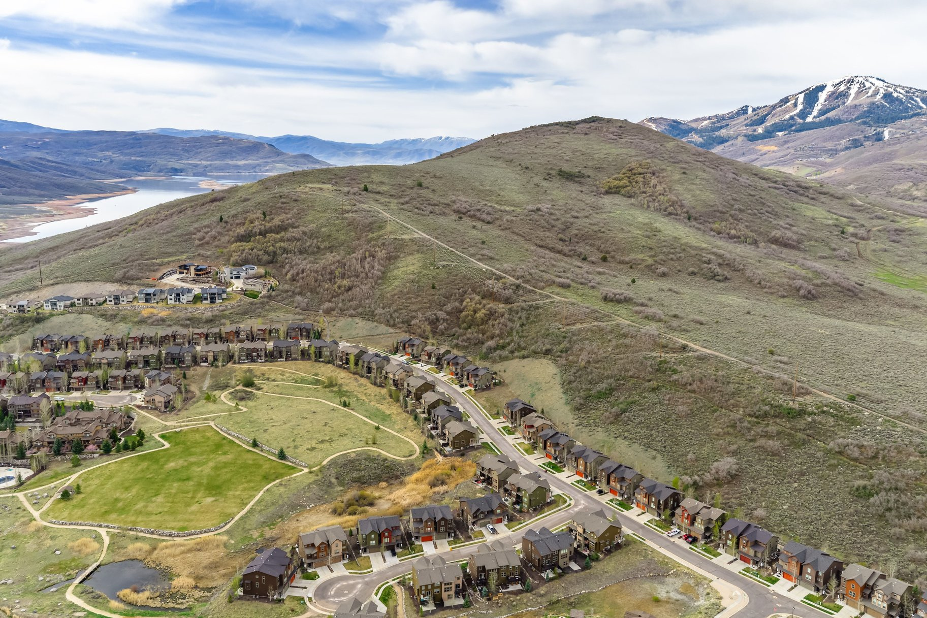 IROQUOIS - Residential