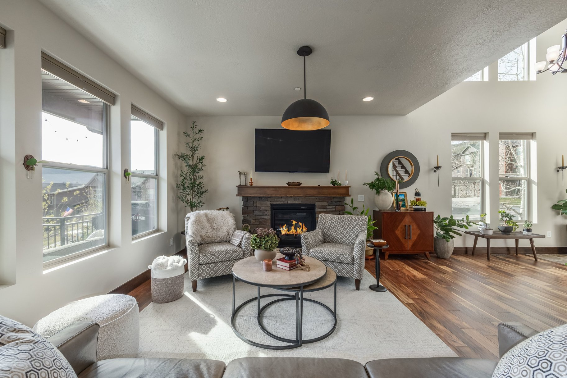 IROQUOIS - Residential