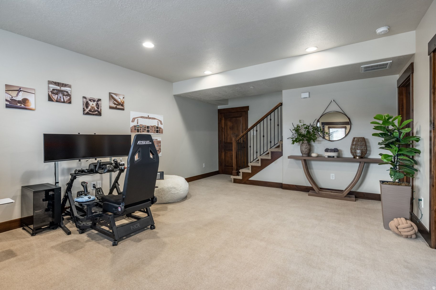 IROQUOIS - Residential