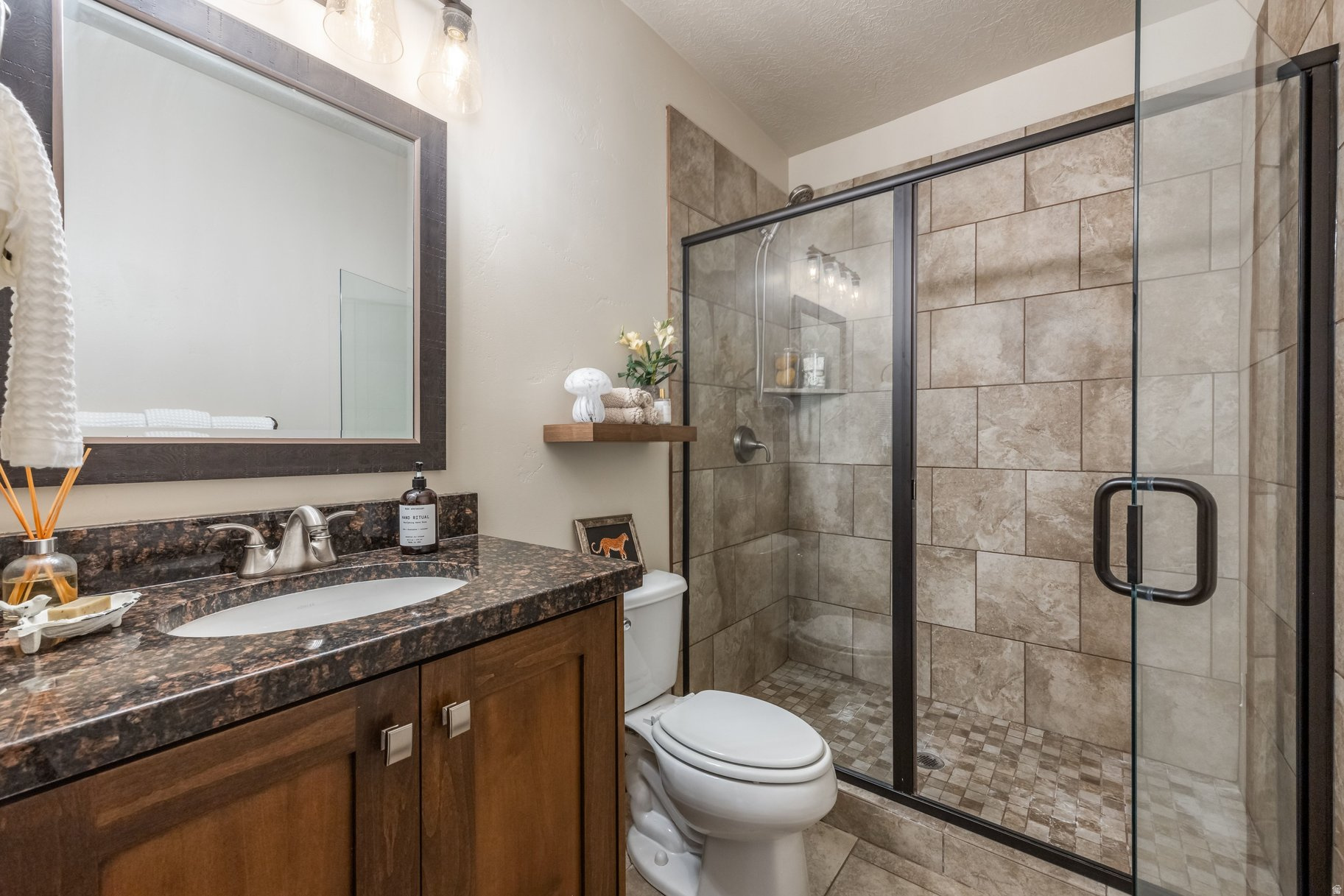 IROQUOIS - Residential