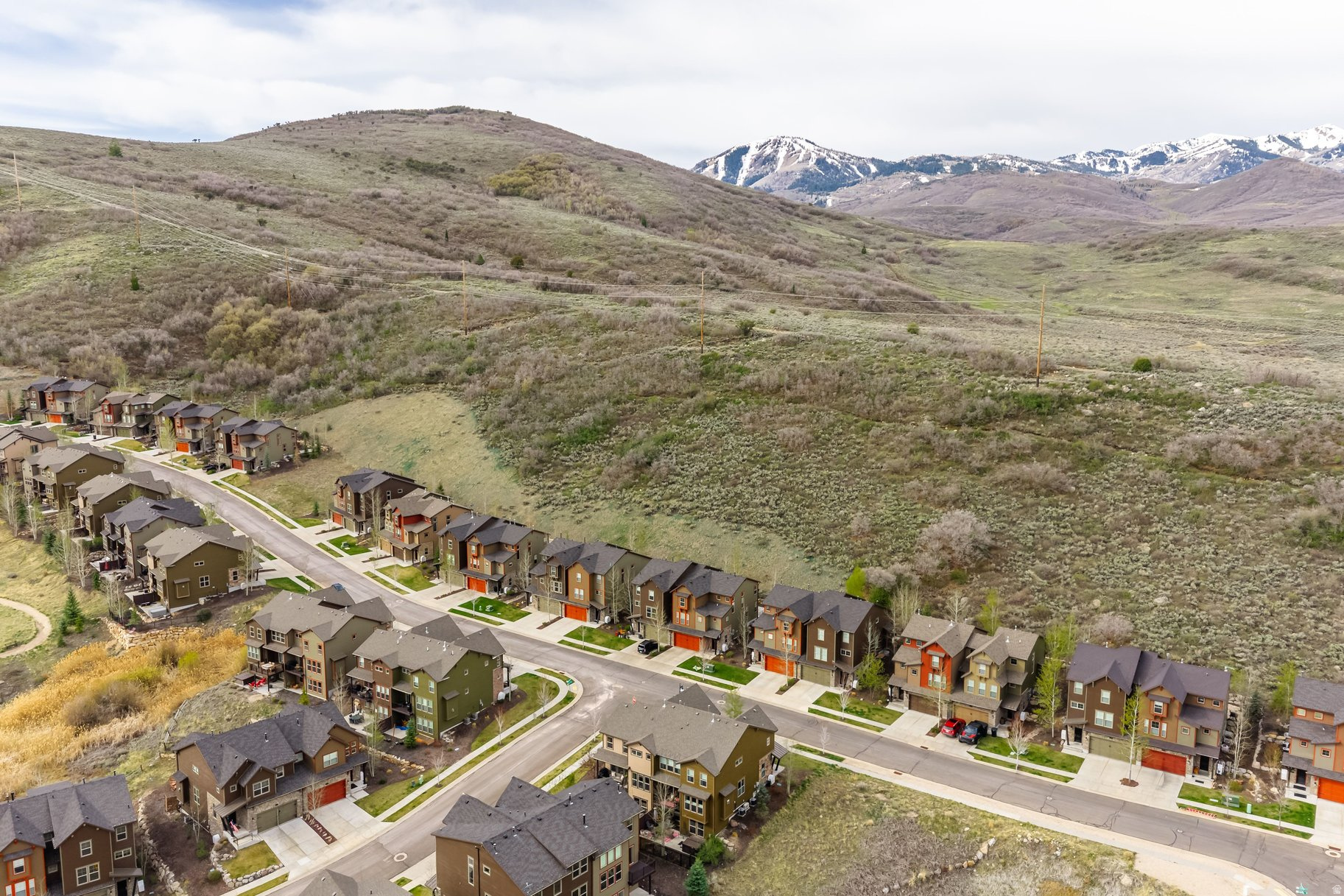 IROQUOIS - Residential