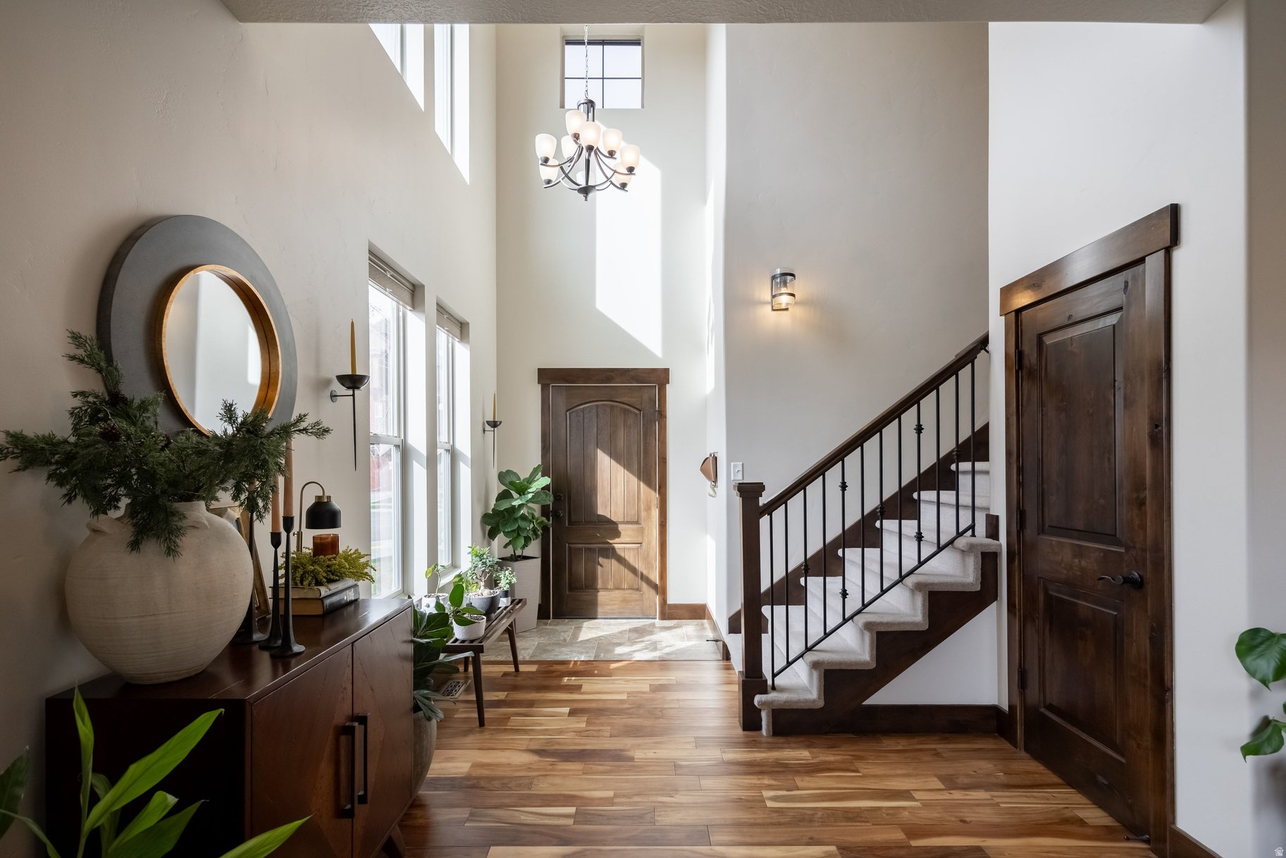 IROQUOIS - Residential