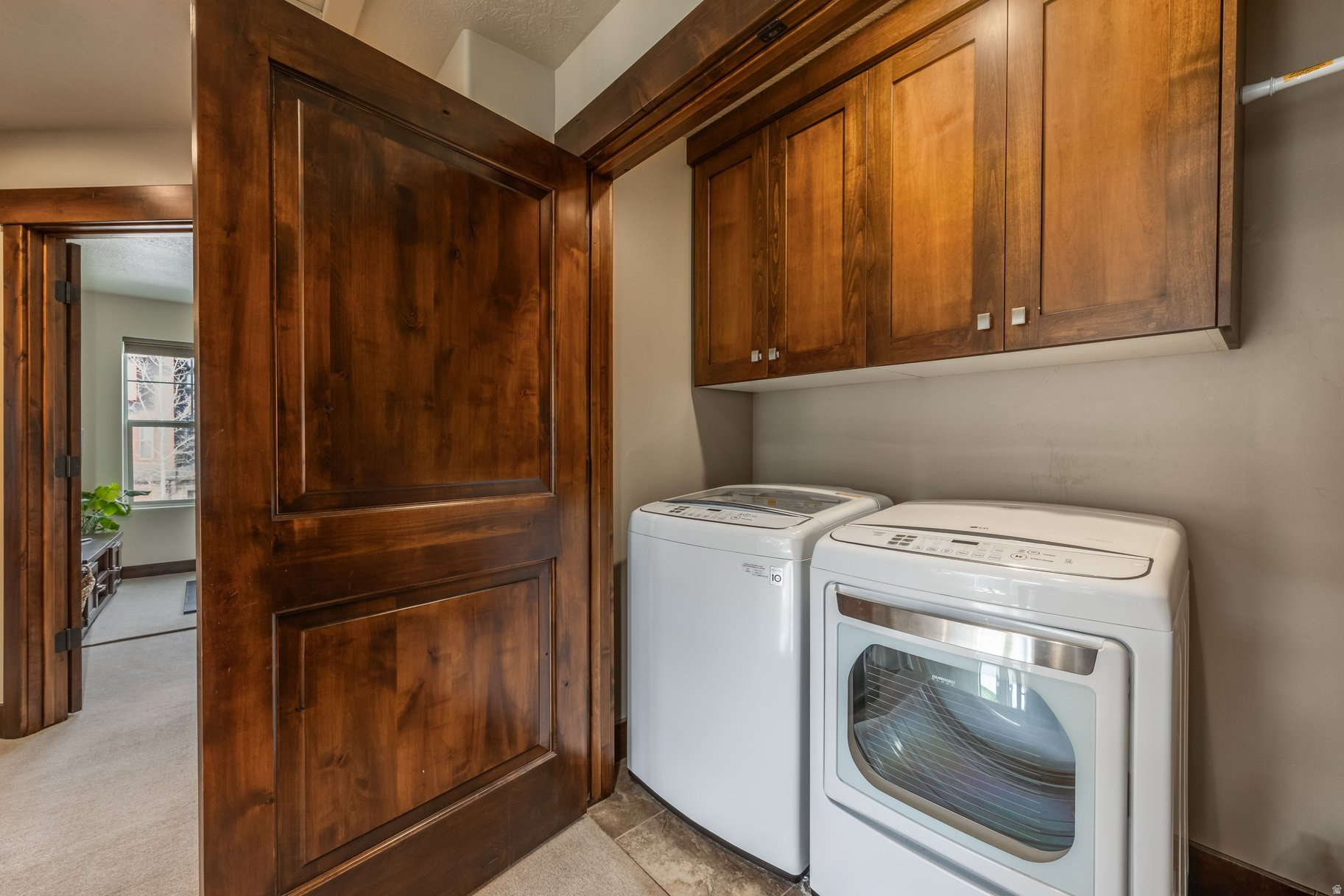 IROQUOIS - Residential