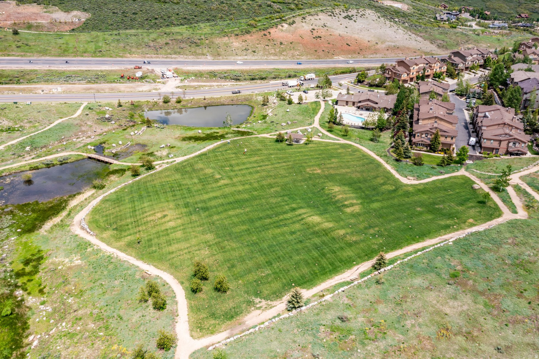 IROQUOIS - Residential