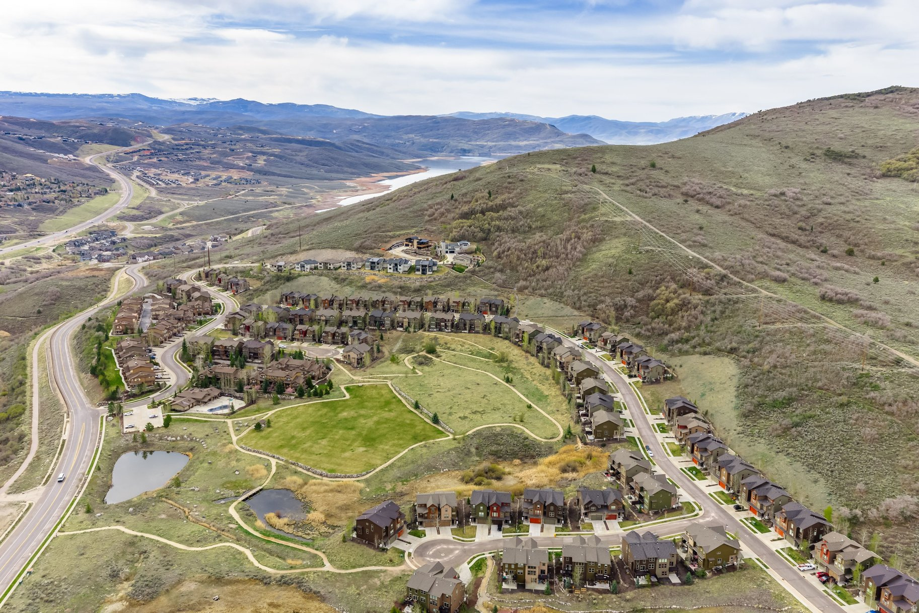 IROQUOIS - Residential