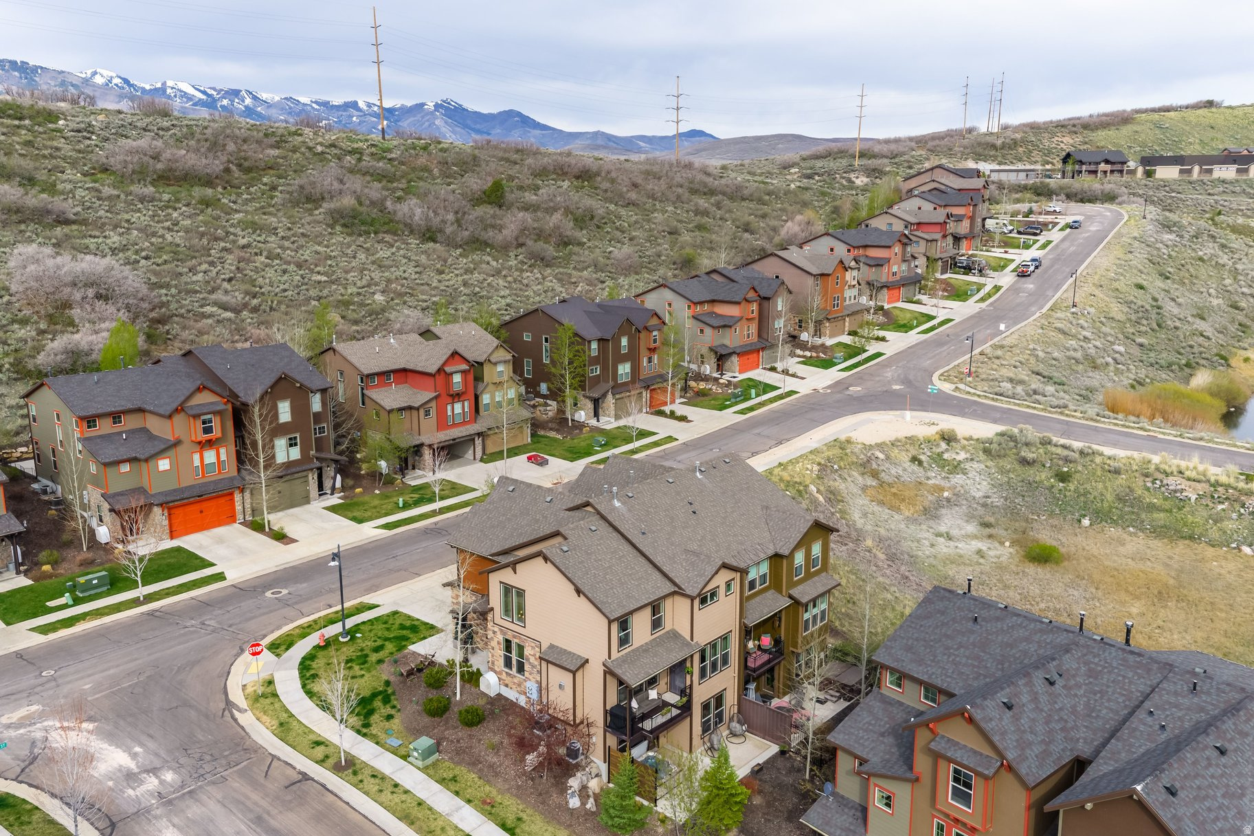 IROQUOIS - Residential