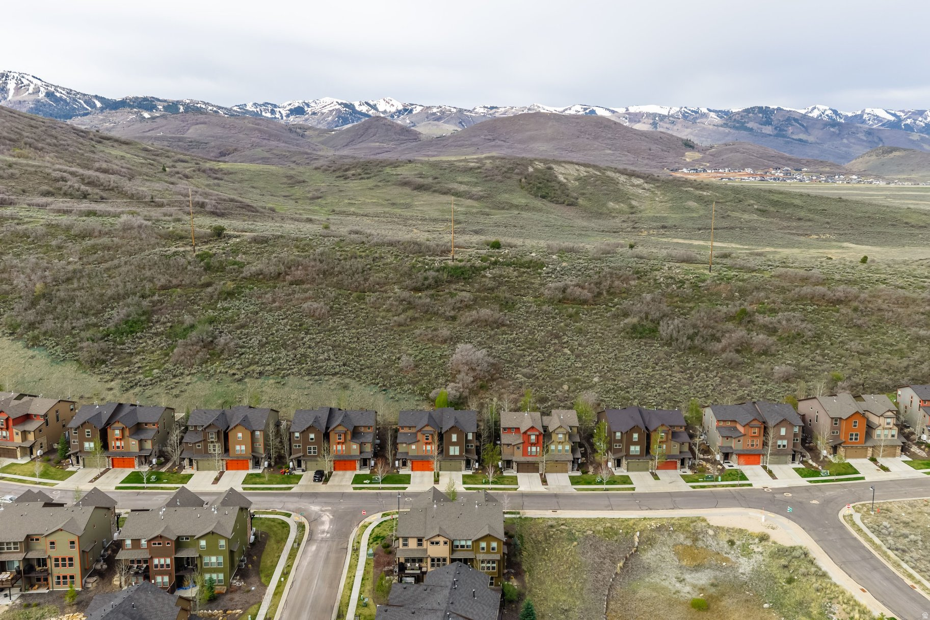 IROQUOIS - Residential