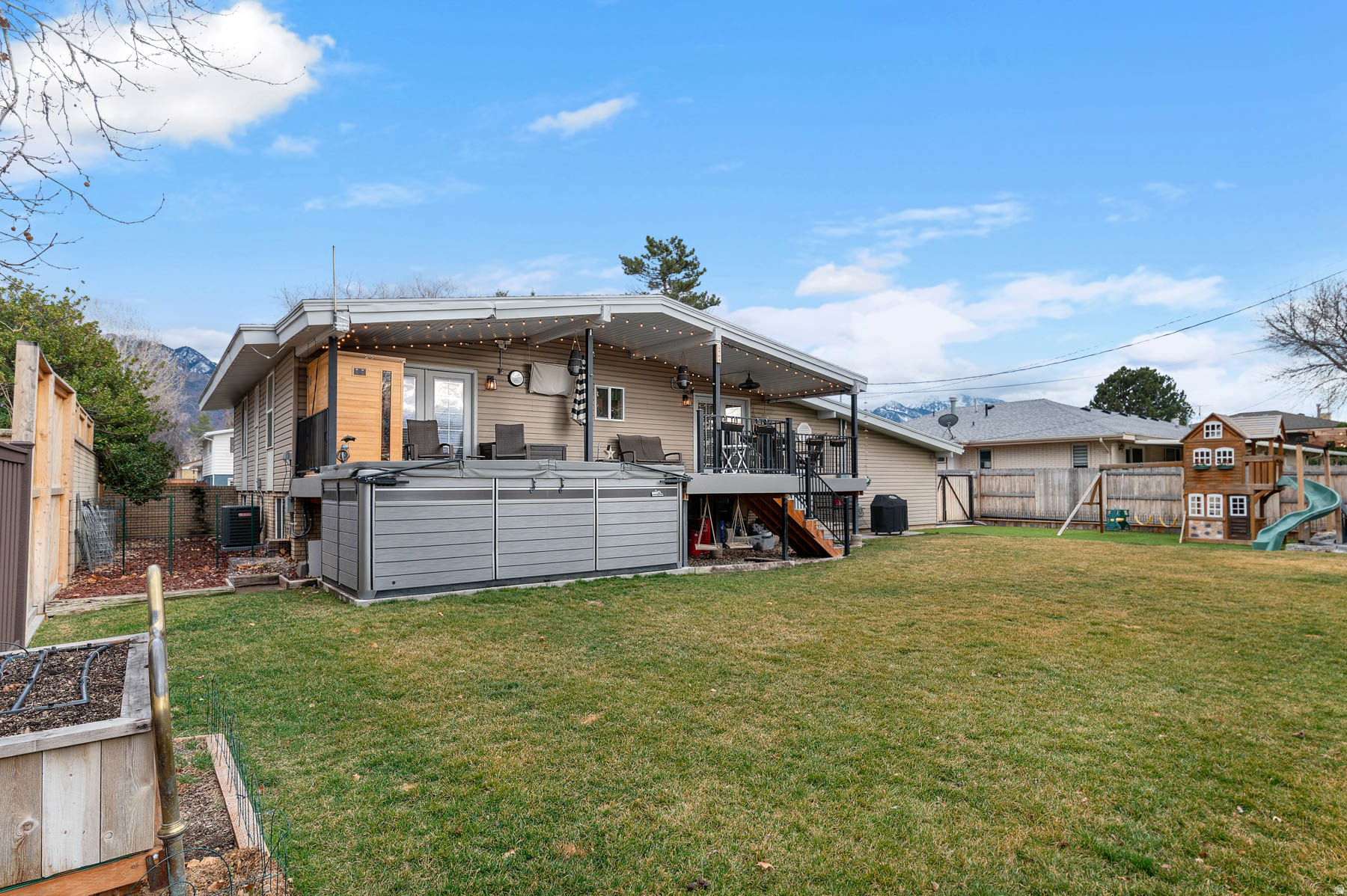 CHEVY CHASE - Residential