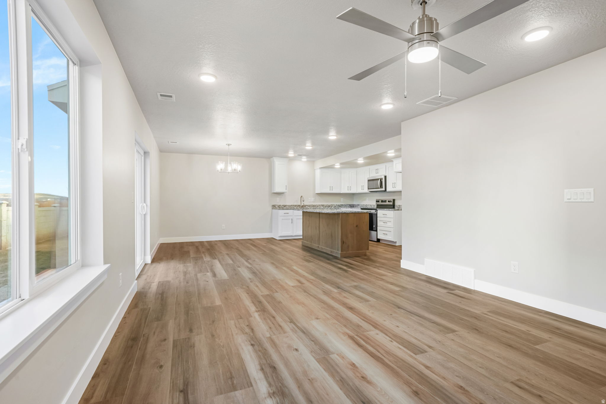APPLE HOLLOW AT THE ORCHARDS - Residential