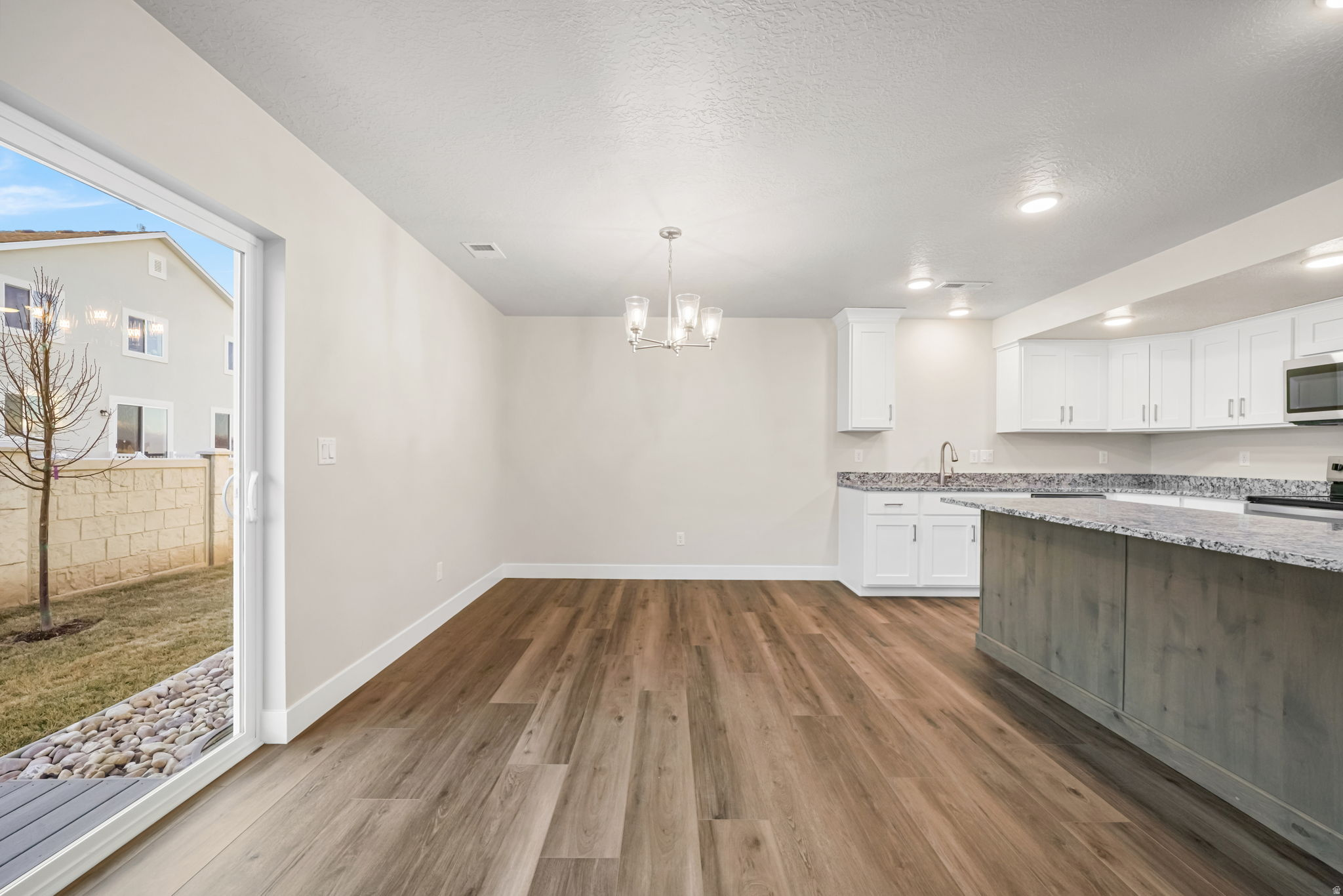 APPLE HOLLOW AT THE ORCHARDS - Residential