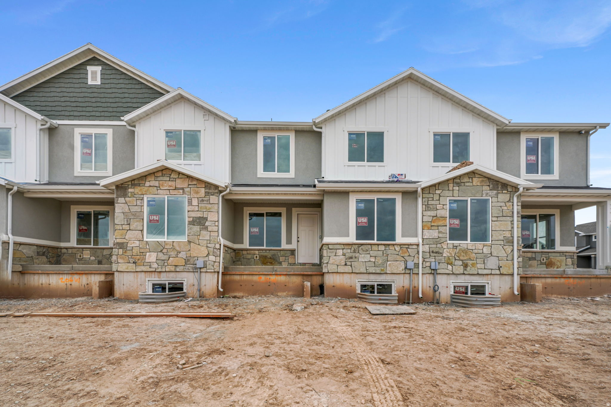 APPLE HOLLOW AT THE ORCHARDS - Residential