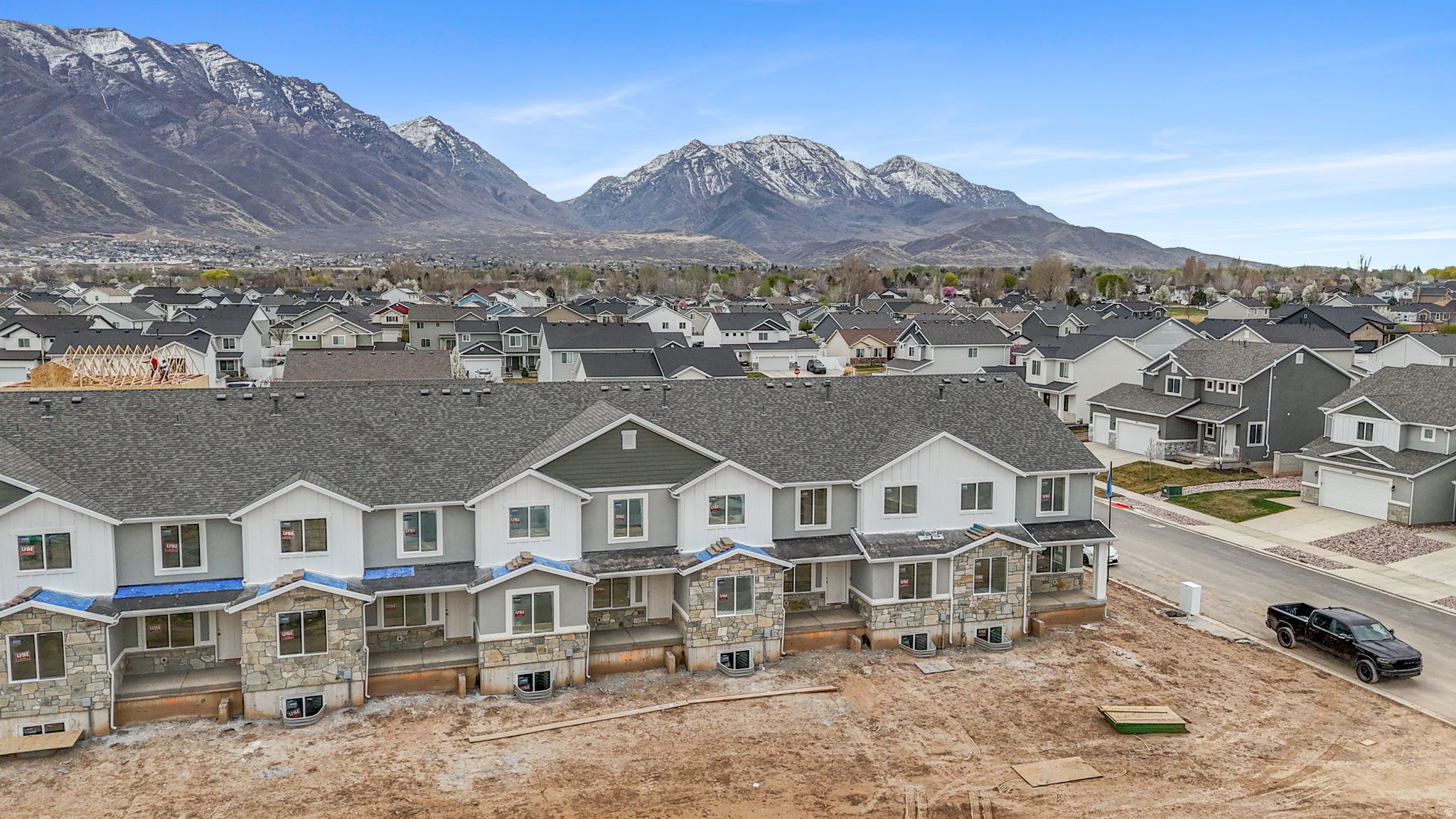 APPLE HOLLOW AT THE ORCHARDS - Residential
