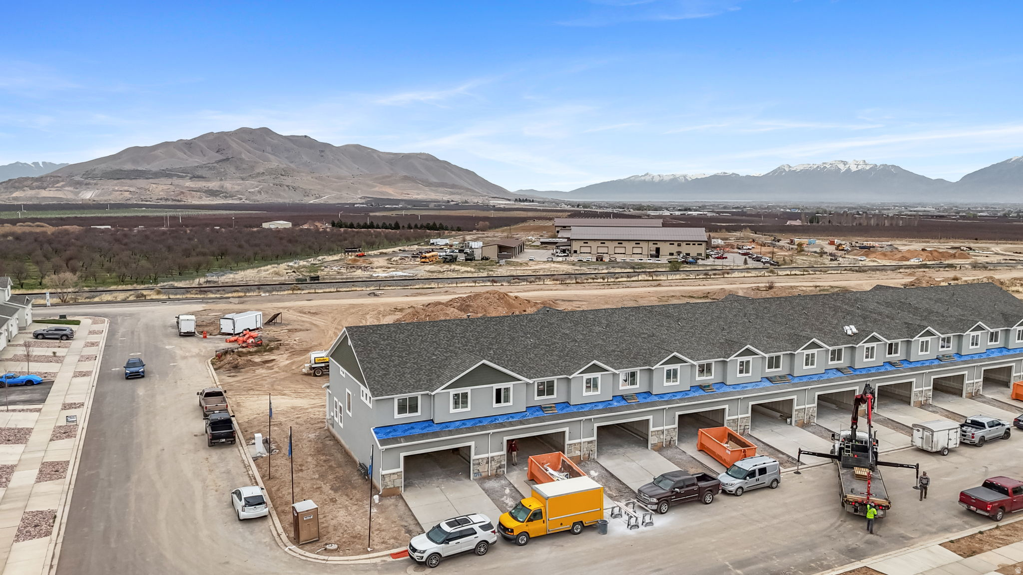 APPLE HOLLOW AT THE ORCHARDS - Residential