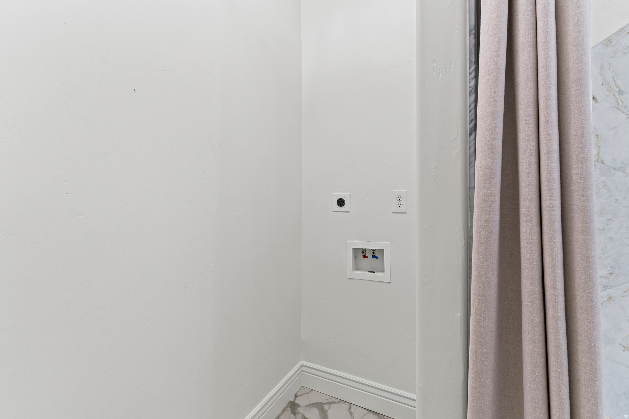 KAYSVILLE SUNSET FAR - Residential