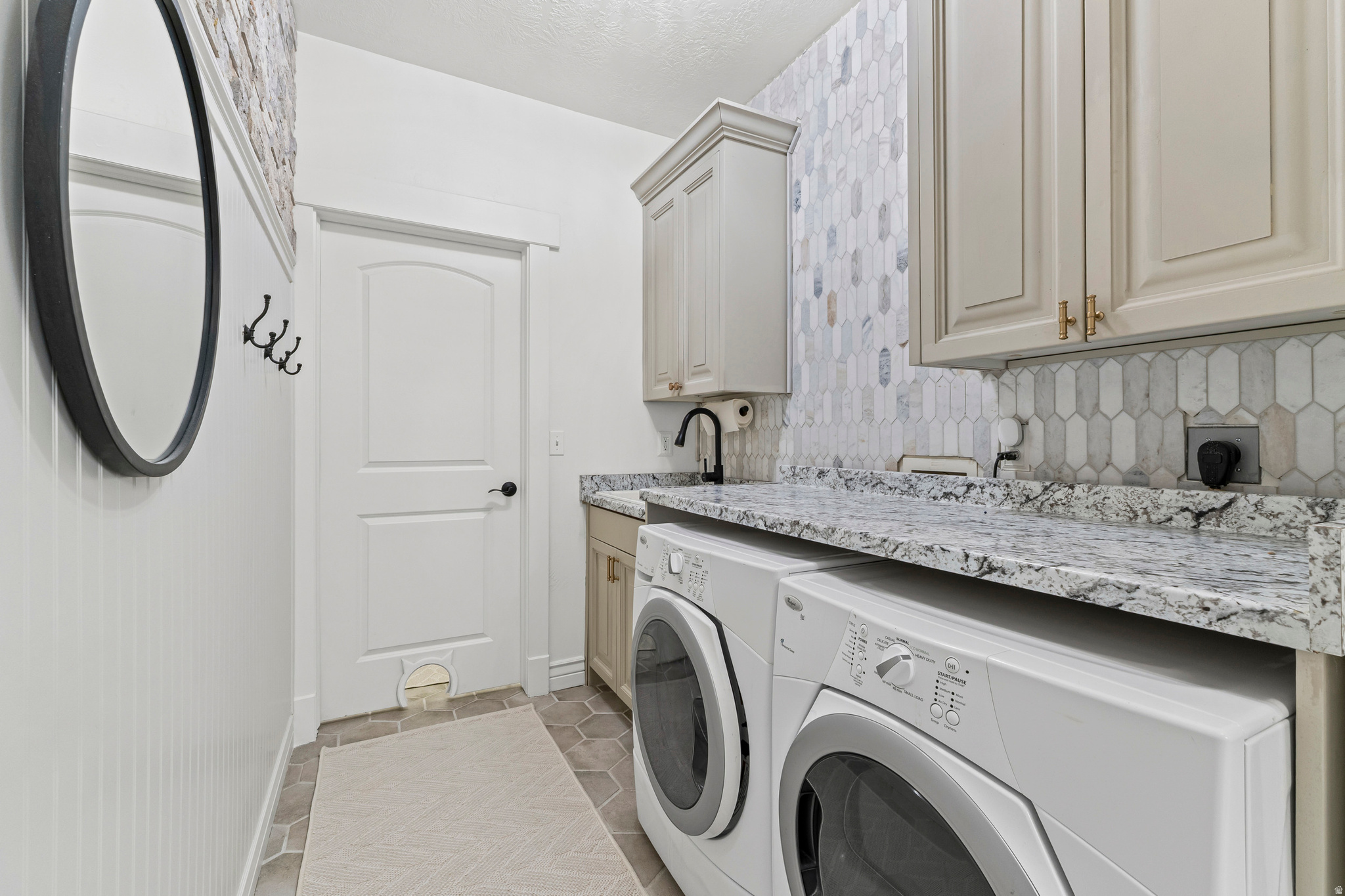 KAYSVILLE SUNSET FAR - Residential