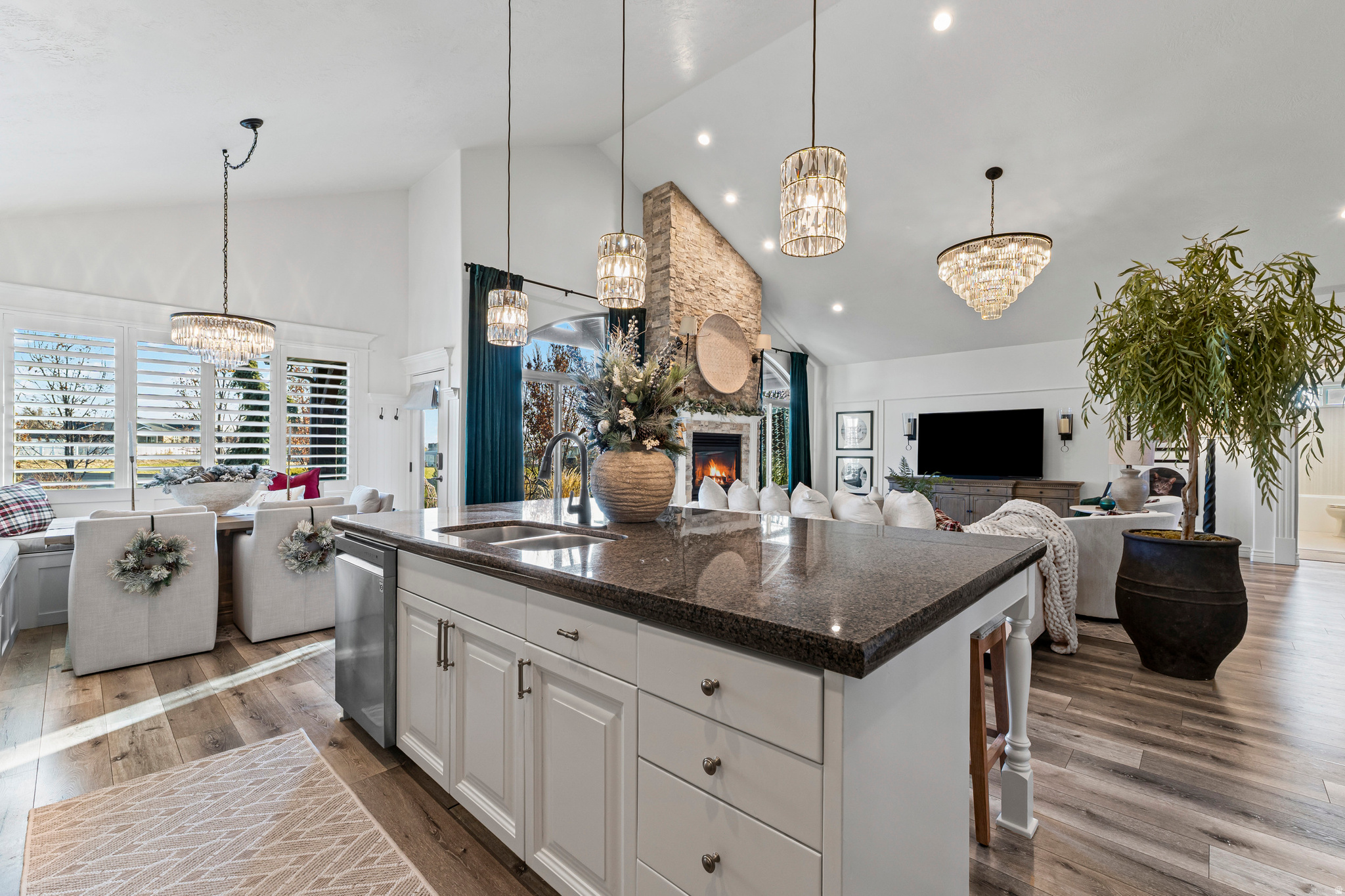 KAYSVILLE SUNSET FAR - Residential