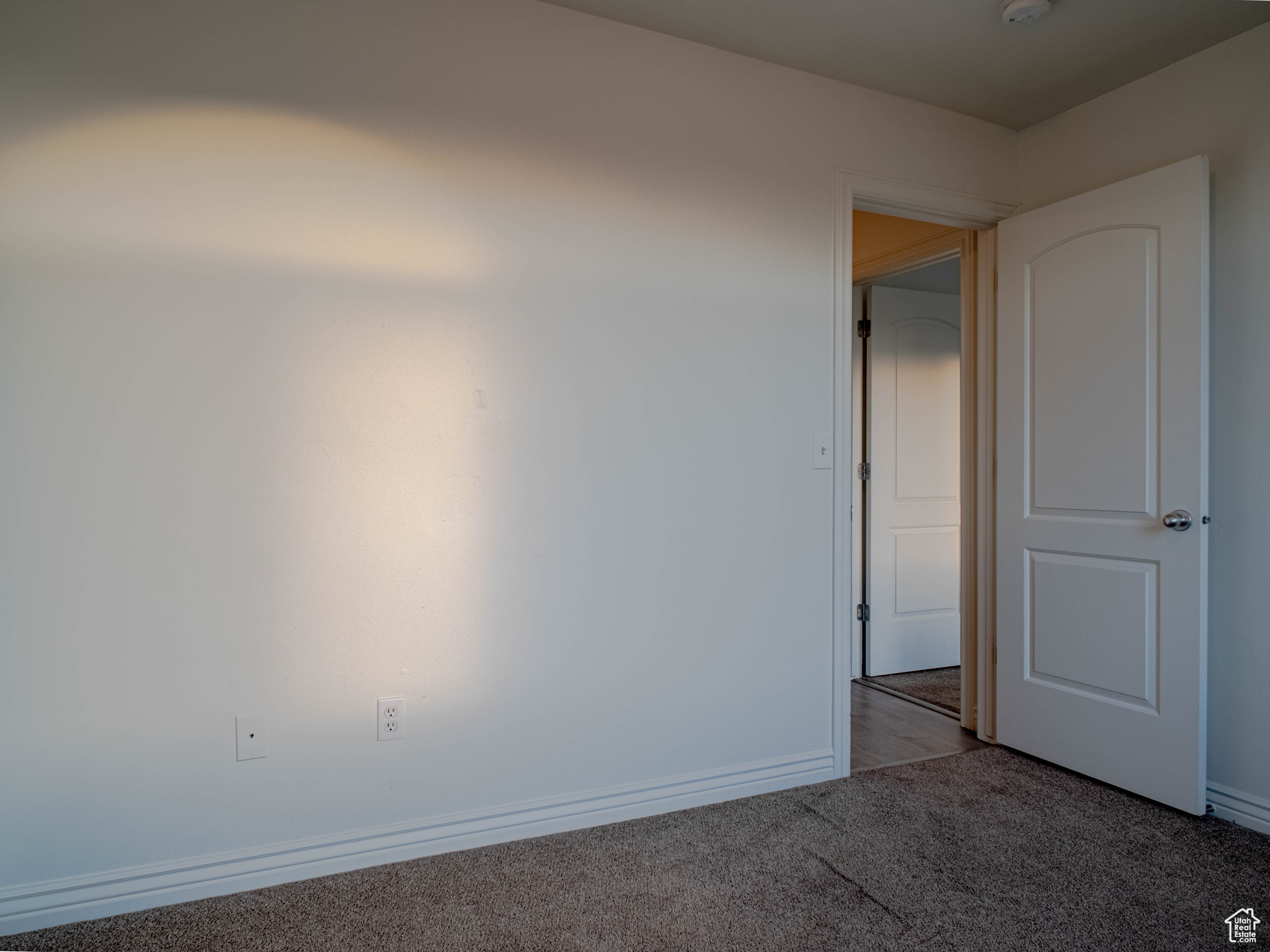 HERRIMAN VILLAGE - Residential