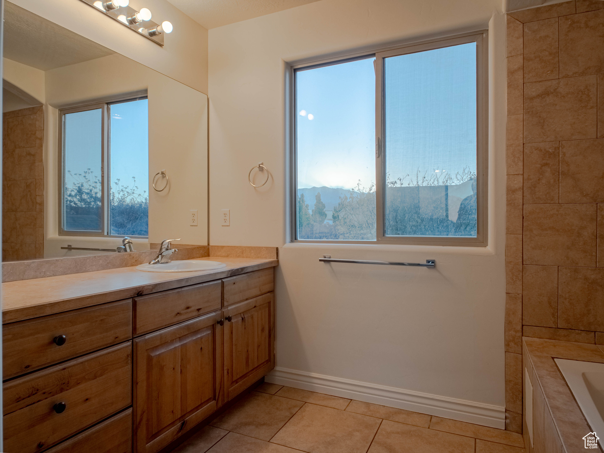 HERRIMAN VILLAGE - Residential