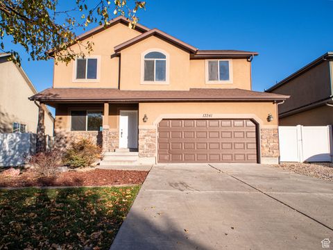 Photo of 13341 S COPPER PARK DR, Herriman, UT 84096 (MLS # 2119309)
