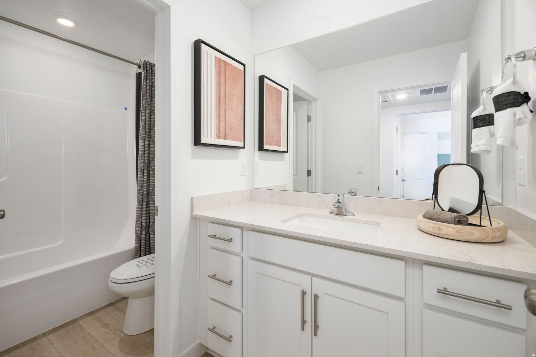 SILVER OAKS - Residential