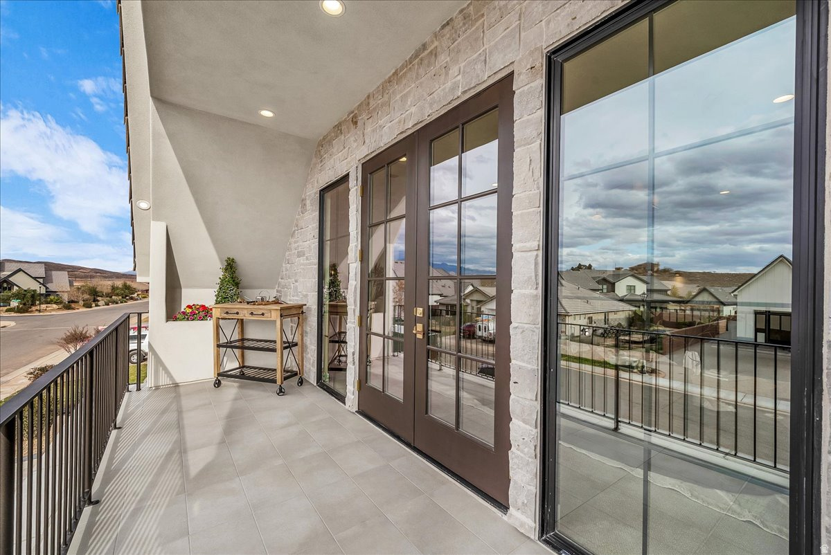 STUCKI FARMS HOMESTEAD - Residential