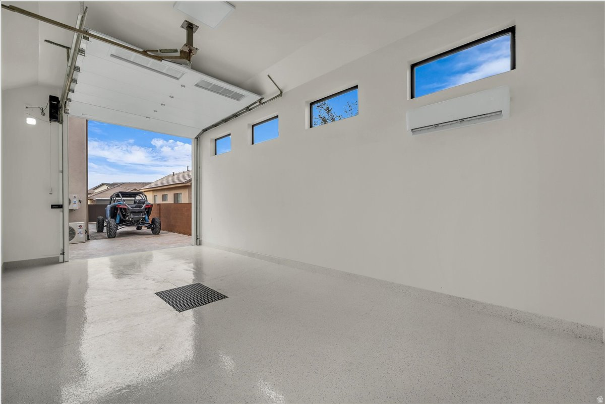 STUCKI FARMS HOMESTEAD - Residential