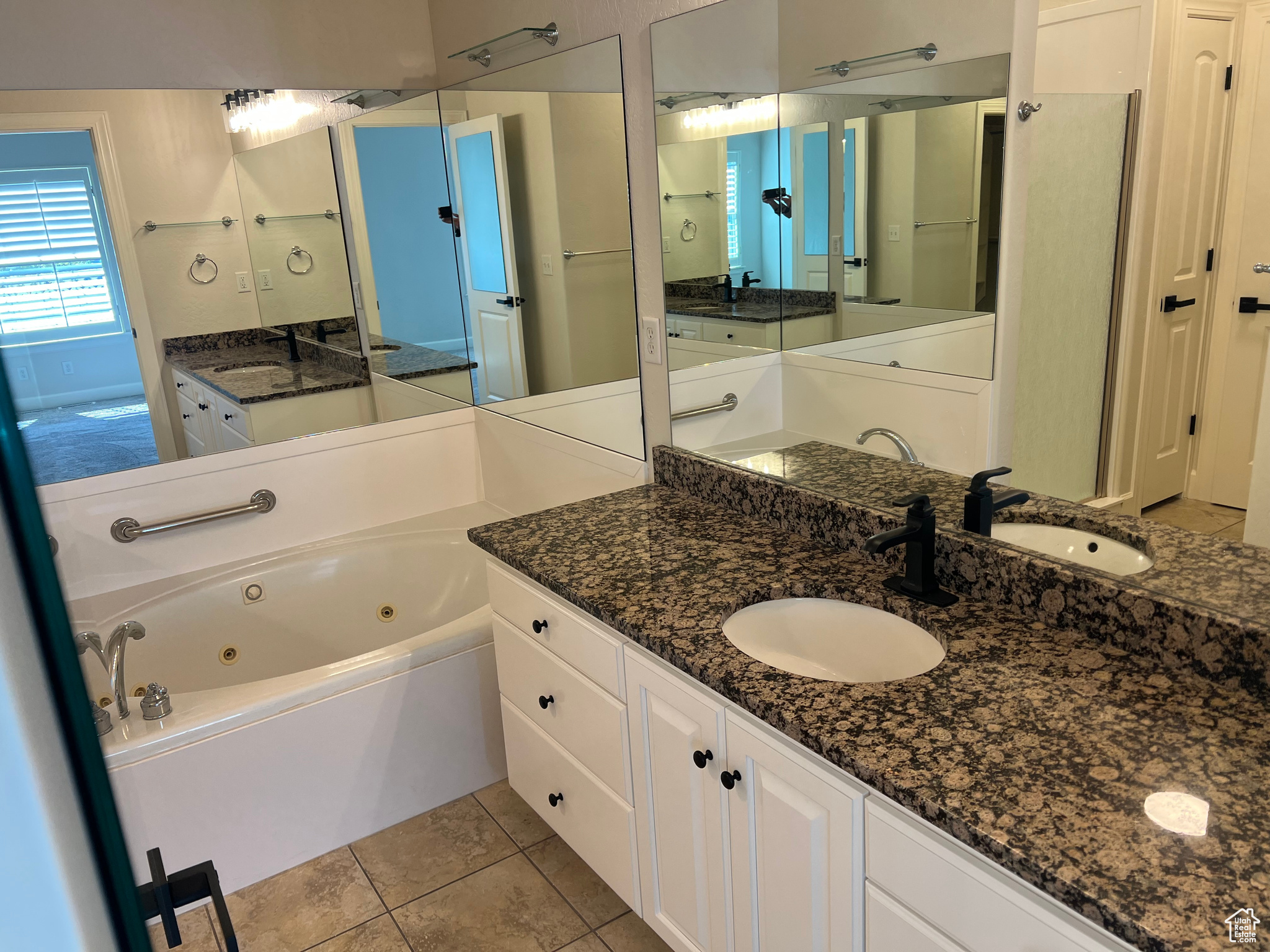 WYNGATE COMMONS - Residential