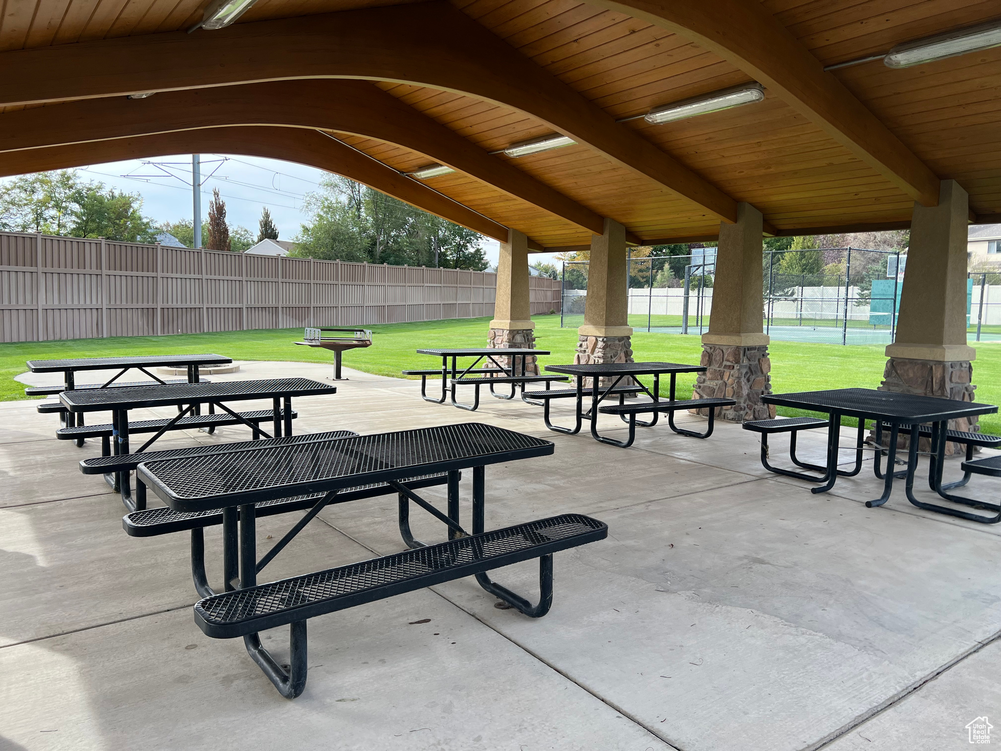 WYNGATE COMMONS - Residential