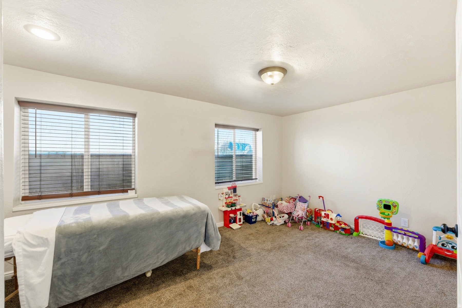 KIMBERLY ESTATES - Residential