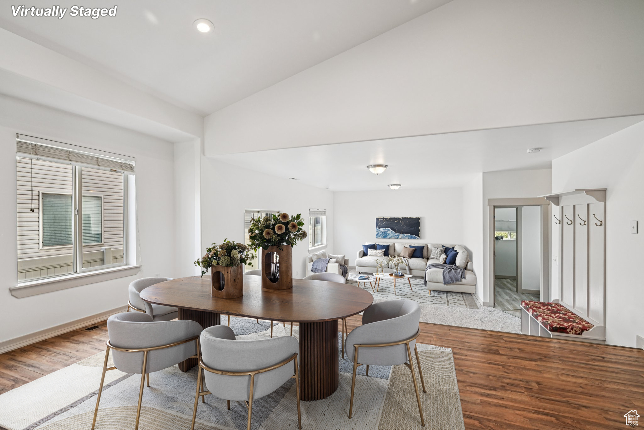 SILVER LAKE - Residential