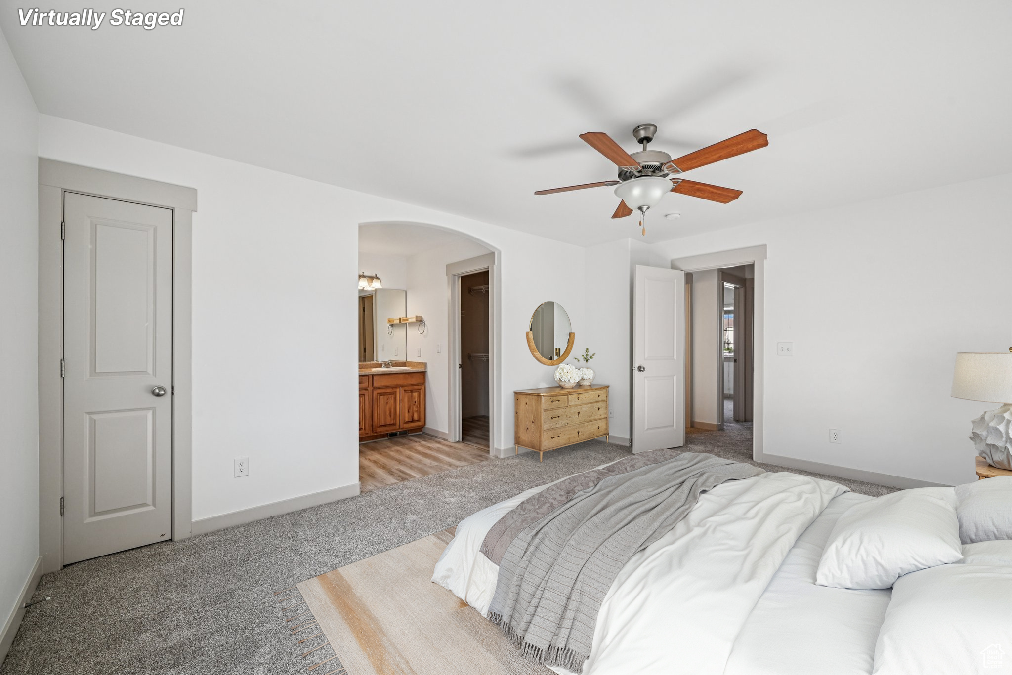 SILVER LAKE - Residential