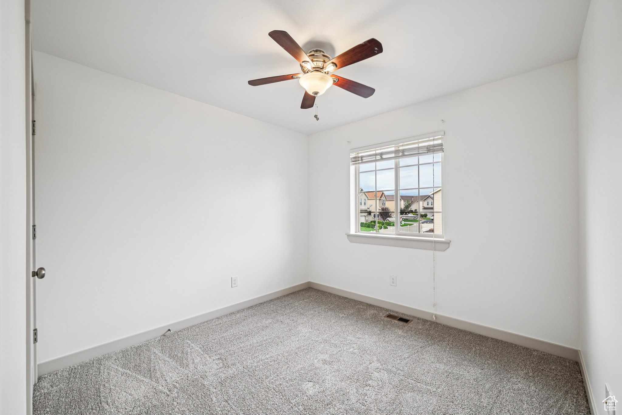 SILVER LAKE - Residential