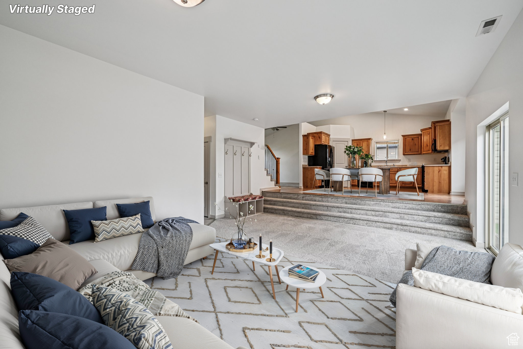 SILVER LAKE - Residential